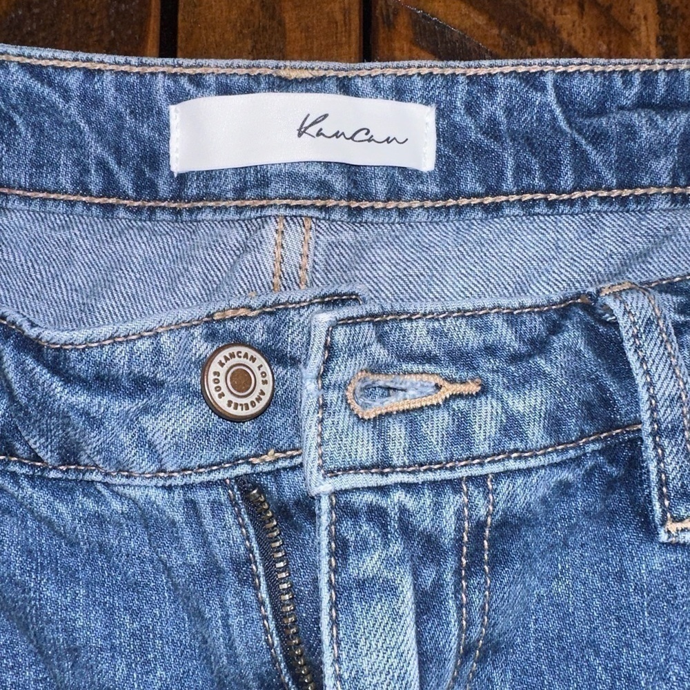 UEC KanCan Sz. 9/28
Kancan Women's Ultra High Rise Distressed Mom Jeans - Picture 10 of 14